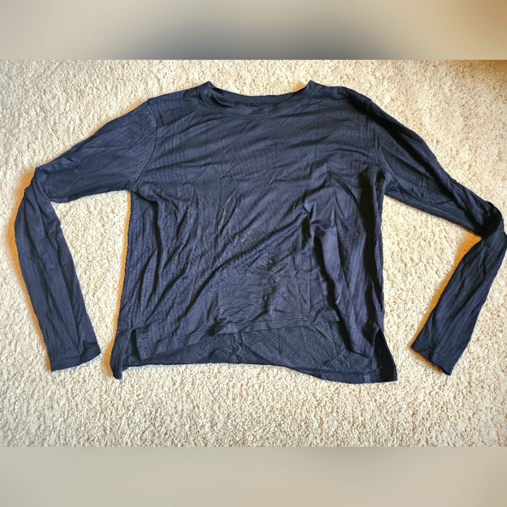 Lululemon Black Train To Be Long Sleeve Size M